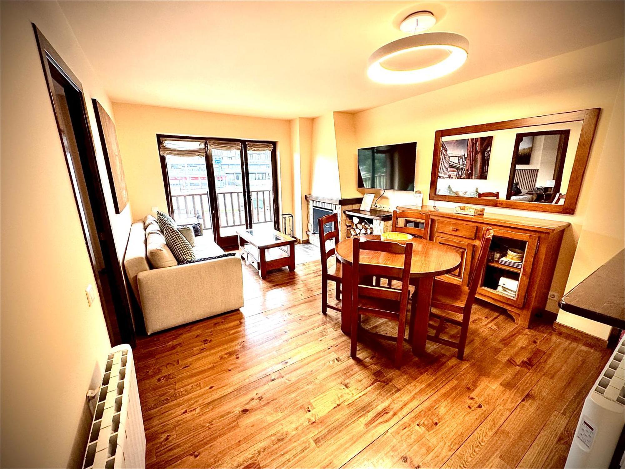 Residencia Pista Llarga Apartment
